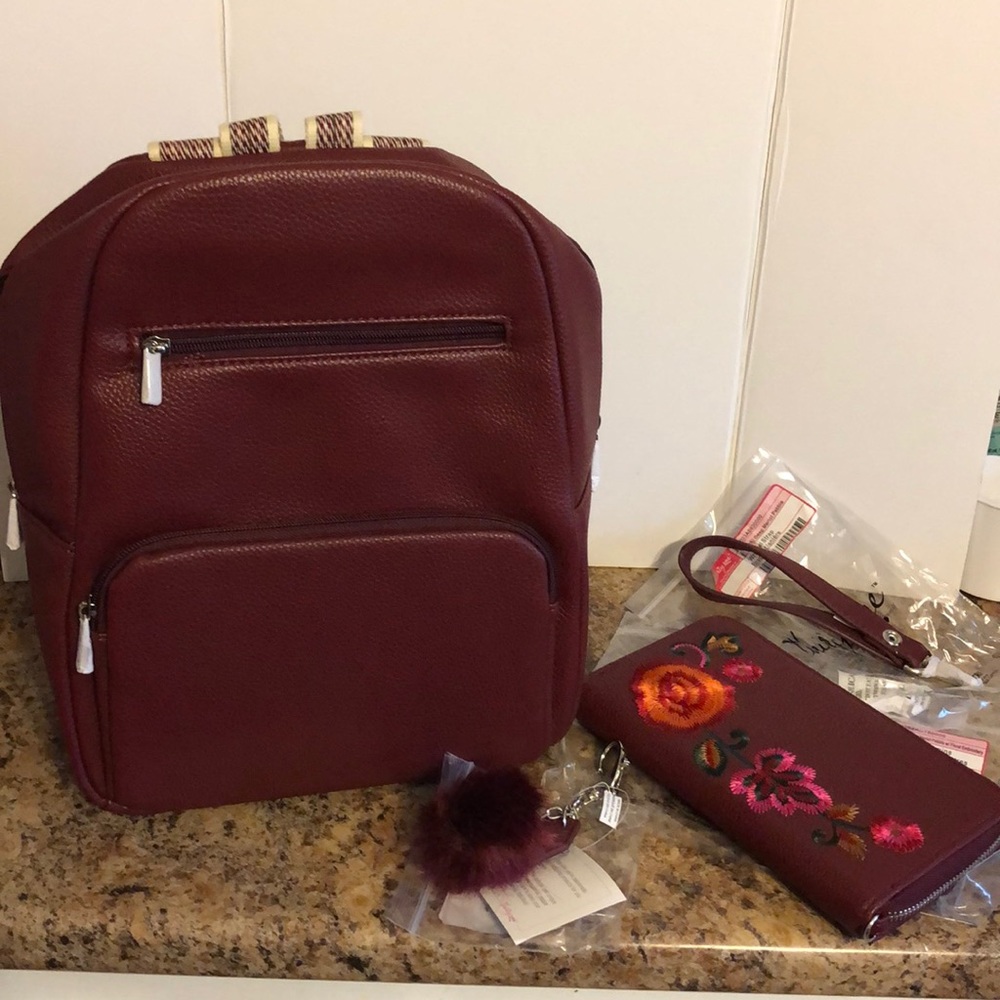 Thirty one merlot backpack, wallet and accessories